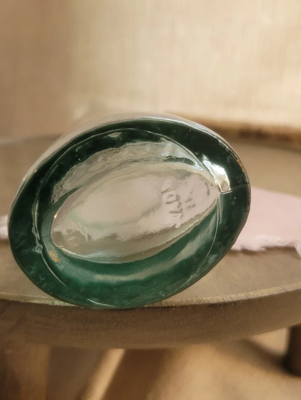 N/A clear glass